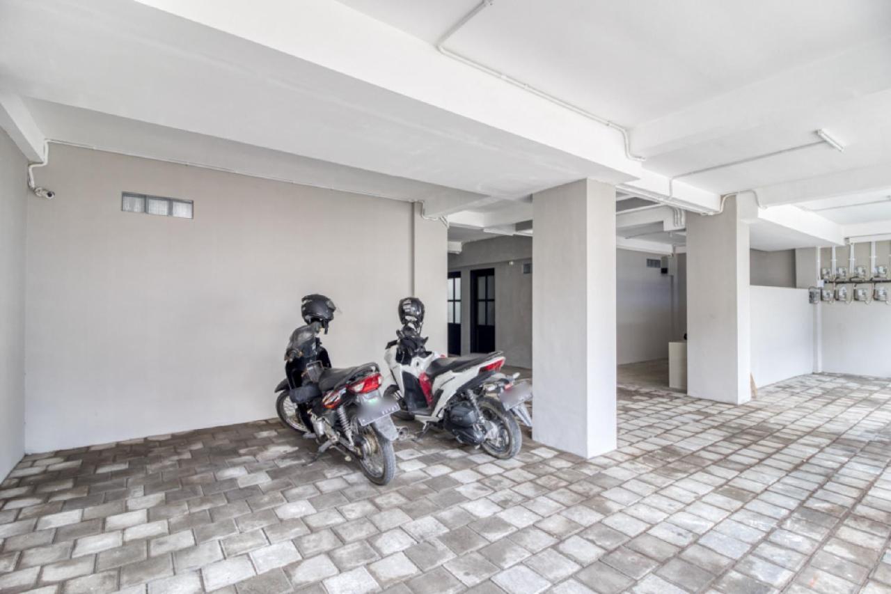 Reddoorz Syariah Near Galeria Mall Джокьякарта Экстерьер фото