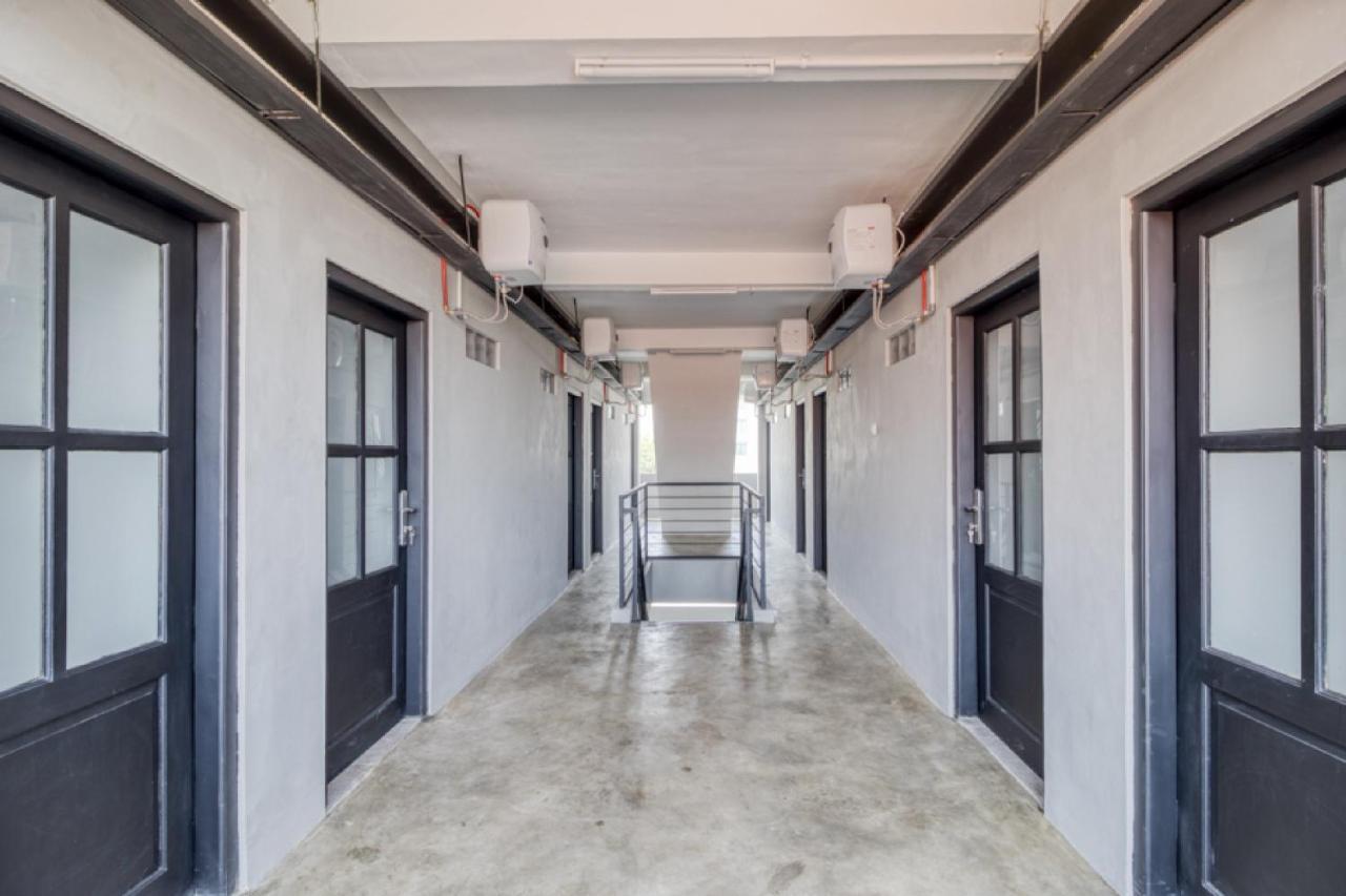 Reddoorz Syariah Near Galeria Mall Джокьякарта Экстерьер фото